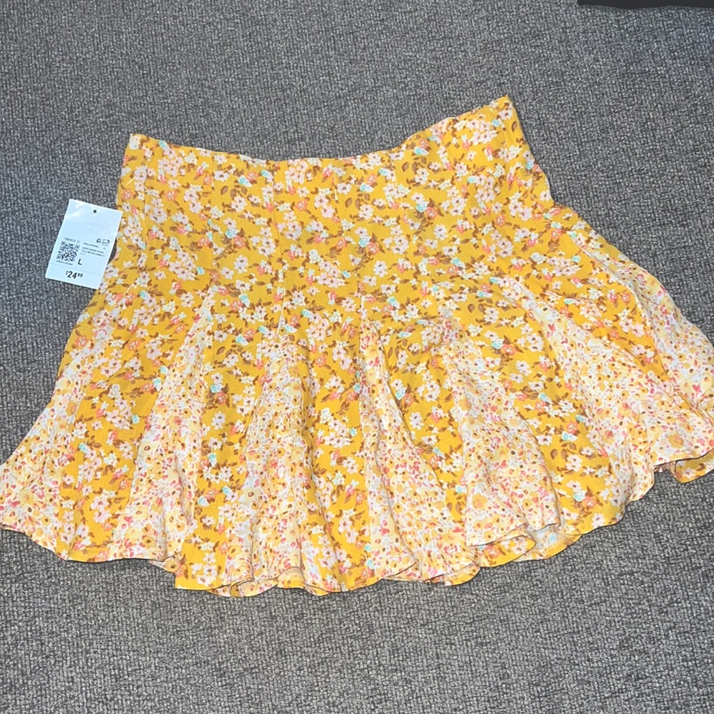 Forever 21 floral Skater skirt